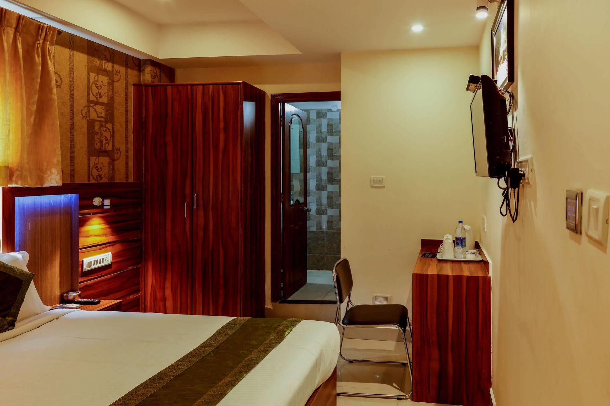 Itsy Hotels Elmas Golden Key Bangalore Extérieur photo