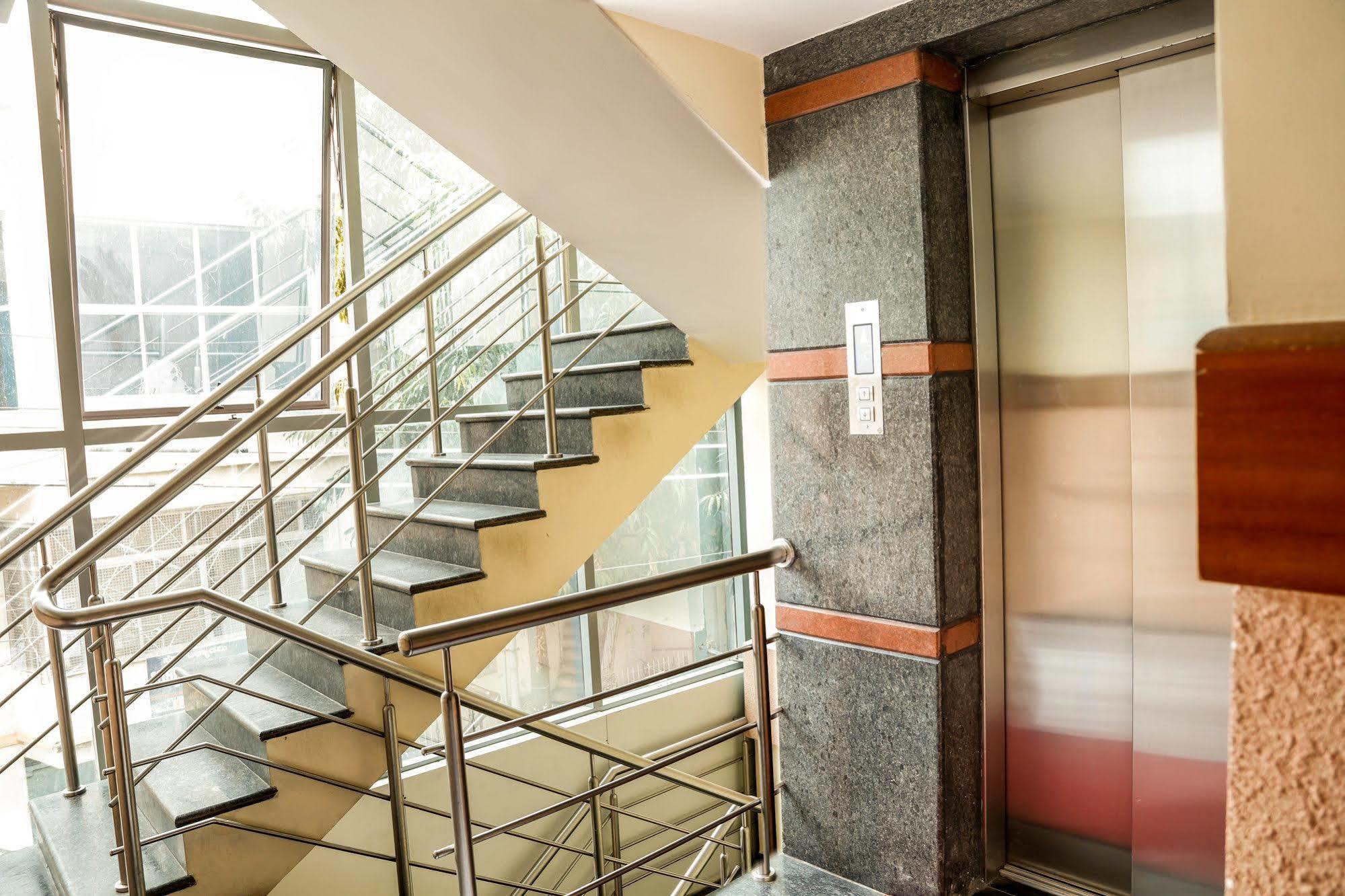 Itsy Hotels Elmas Golden Key Bangalore Extérieur photo